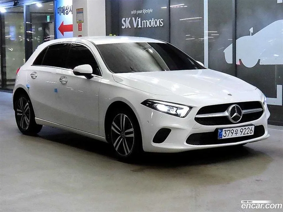 Mercedes-Benz A-Class A220 2022 — photo 1, buy with delivery to Moscow