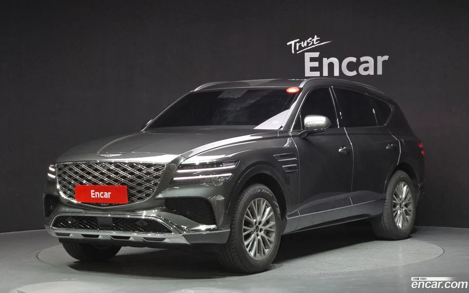 Genesis GV80 2.5T AWD 2025 — photo 1, buy with delivery to Moscow