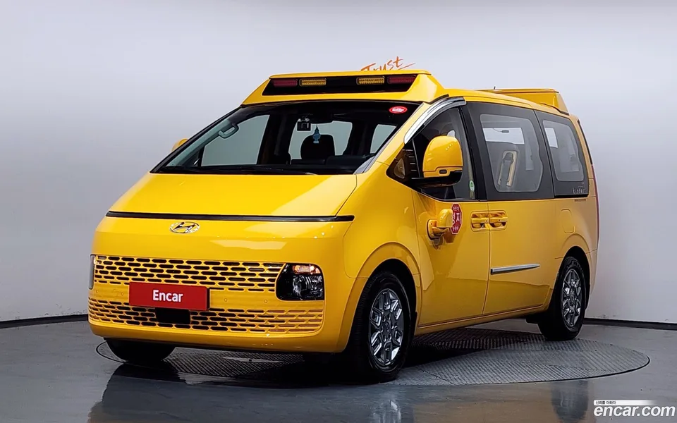 Hyundai Staria 2023