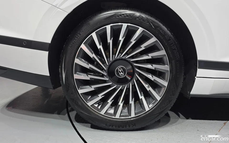 Hyundai Grandeur 2.5 2WD 2024 — thumbnail 5