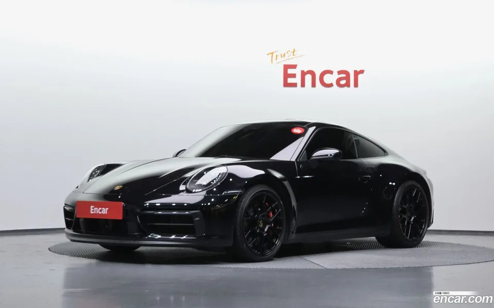 Porsche 911 (992) 2024
