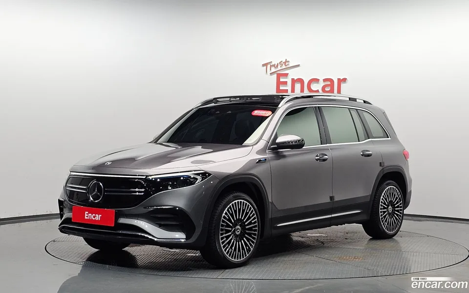 Mercedes-Benz EQB 2023