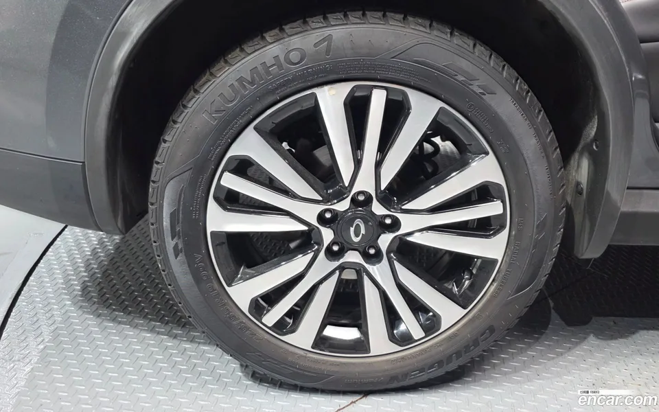 Renault Samsung QM6 2.0 LPe 2WD 2022 — миниатюра 5