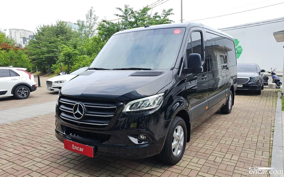 Mercedes-Benz Sprinter 3.0 2022 — фото 1, купить с доставкой в Москву