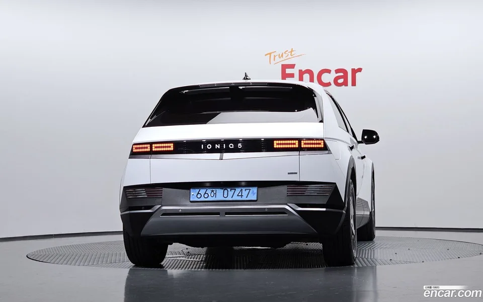 Hyundai Ioniq 5 AWD 2023 — миниатюра 4