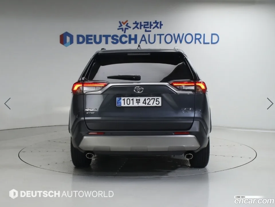 Toyota RAV4 2.5 4WD LTD 2025 — миниатюра 4