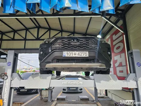 Toyota RAV4 2025 buy in Moscow