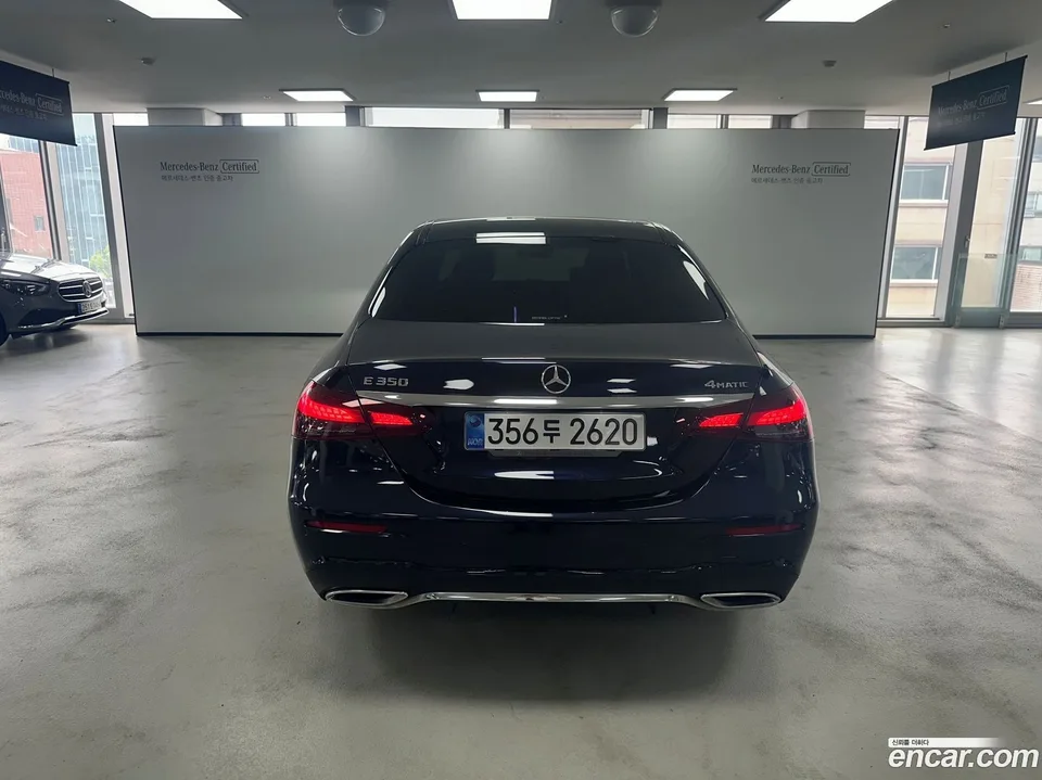 Mercedes-Benz E-Class E350 4MATIC AMG Line 2022 — thumbnail 4