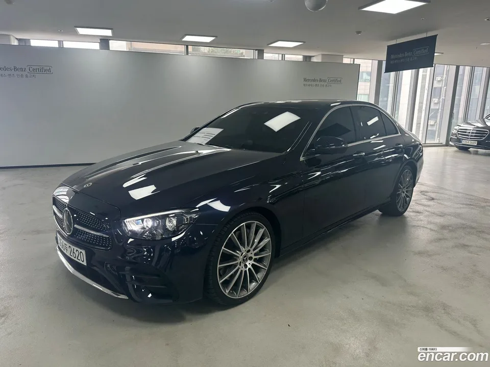 Mercedes-Benz E-Class E350 4MATIC AMG Line 2022 — photo 1, buy with delivery to Moscow