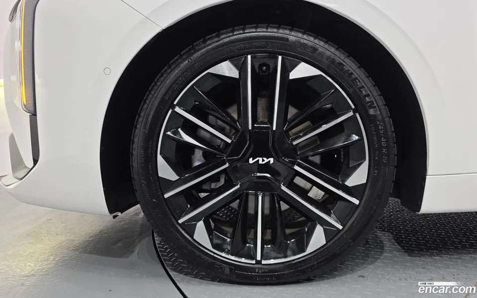 Kia K8 2.5 2WD 2024 — thumbnail 5