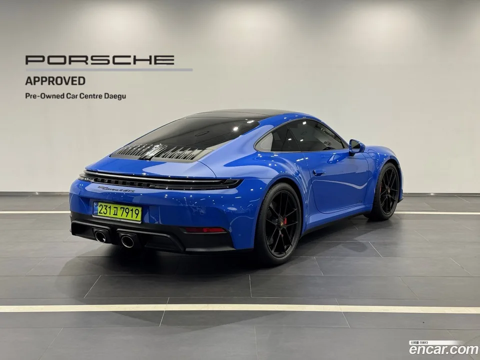 Porsche 911 (992) 4 GTS 2025 — миниатюра 4