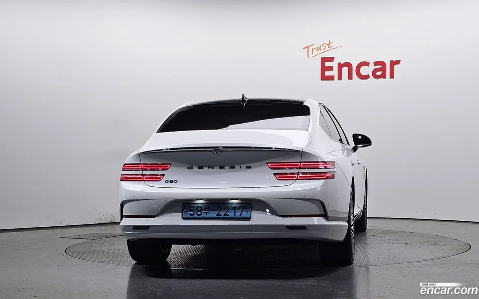 Genesis Electrified G80 e-AWD 2022 — thumbnail 4