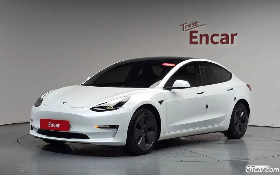 Tesla Model 3 2022