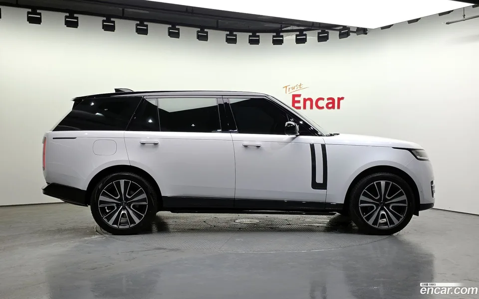 Land Rover Range Rover P530 AB LWB 2024 — thumbnail 2