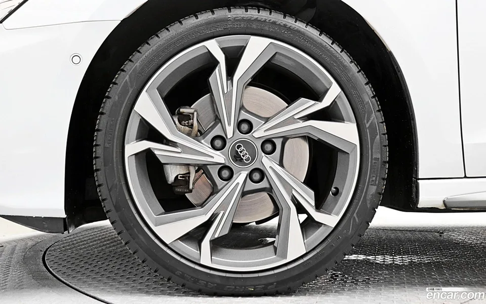 Audi A3 (8Y) 40 TFSI 2023 — thumbnail 5