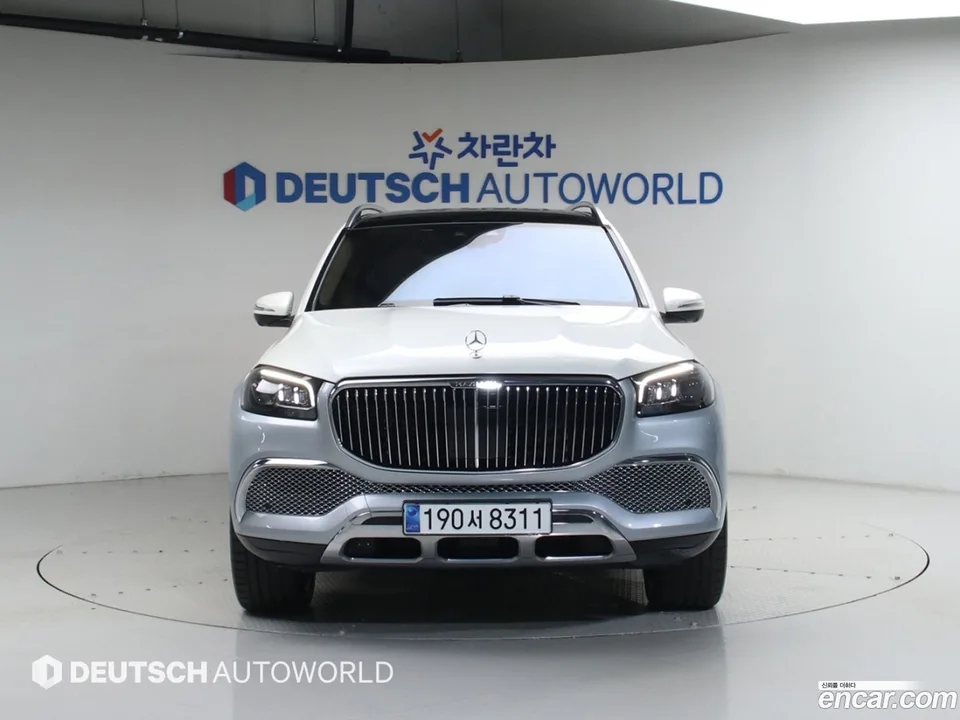 Mercedes-Benz GLS-Class GLS600 4MATIC 2023 — миниатюра 3