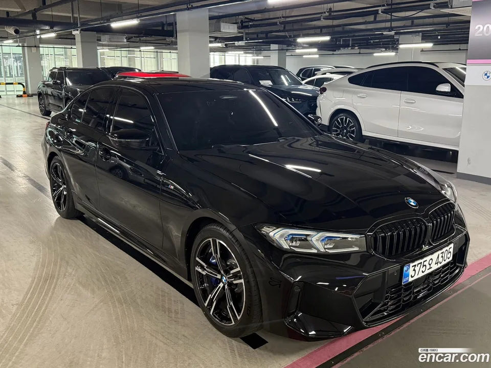 BMW 3 Series 320i M 2026 — фото 1, купить с доставкой в Москву