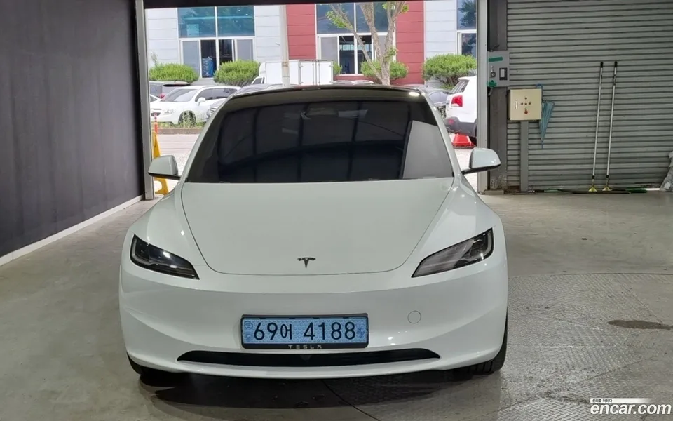 Tesla Model 3 2026
