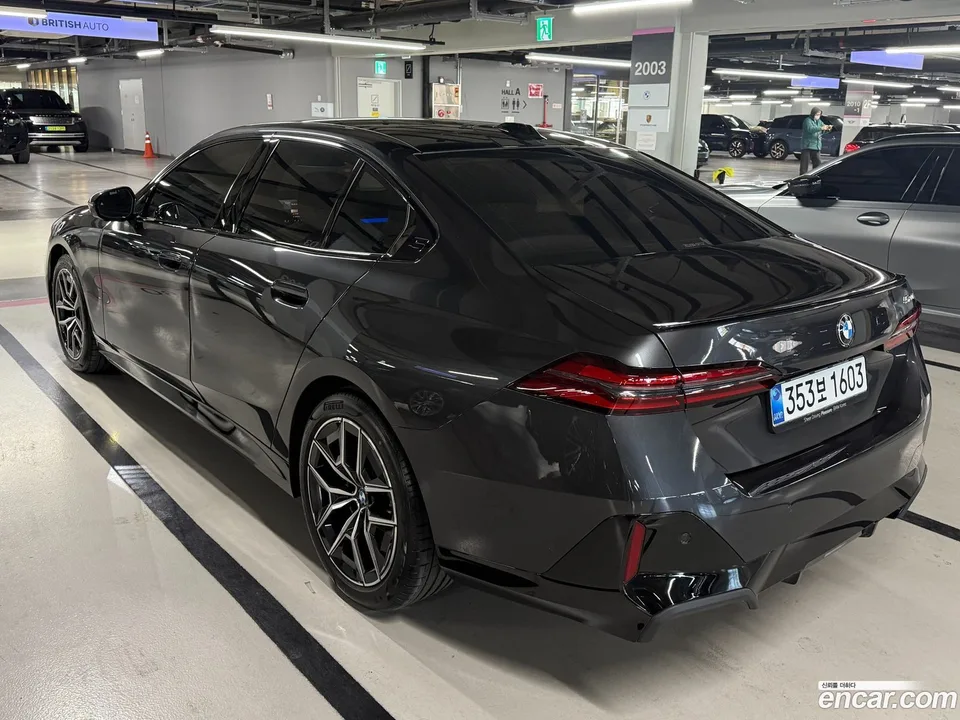 BMW 5 Series 520i M 2026 — thumbnail 4