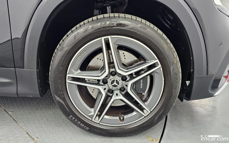 Mercedes-Benz GLB-Class GLB250 4MATIC 2024 — миниатюра 2