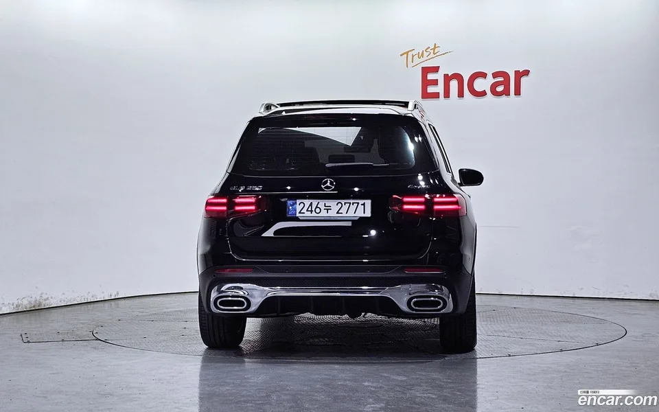 Mercedes-Benz GLB-Class GLB250 4MATIC 2024 — миниатюра 4
