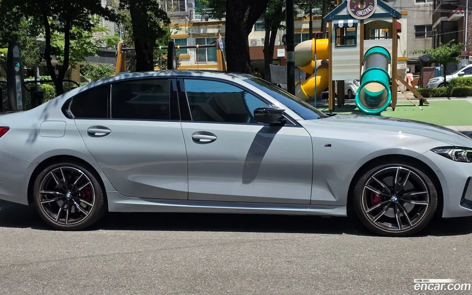 BMW 3 Series M340i 2024 — thumbnail 4