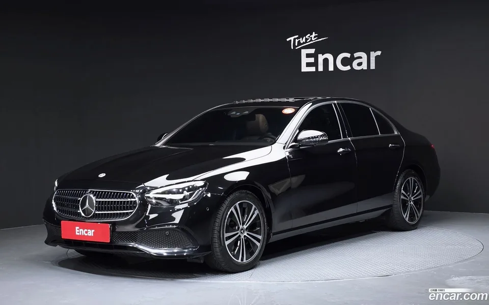 Mercedes-Benz E-Class E250 2022 — photo 1, buy with delivery to Moscow