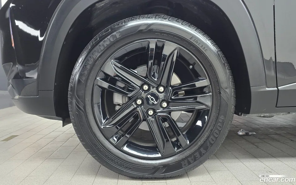 Chevrolet Trax Crossover 1.2 ACTIV 2023 — thumbnail 2