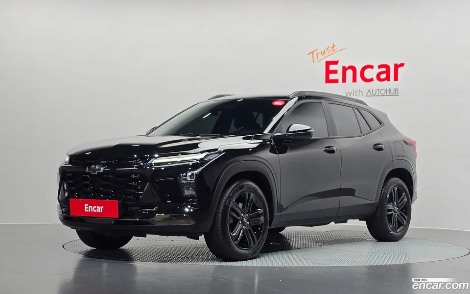 Chevrolet Trax Crossover 1.2 ACTIV 2023 — photo 1, buy with delivery to Moscow
