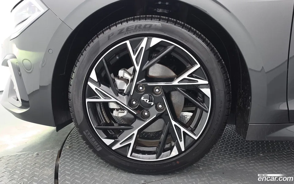 Kia K5 Hybrid 2024 — thumbnail 5