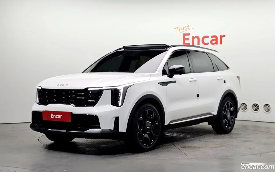 Kia Sorento 2.5T 2WD 2023 — photo 1, buy with delivery to Moscow