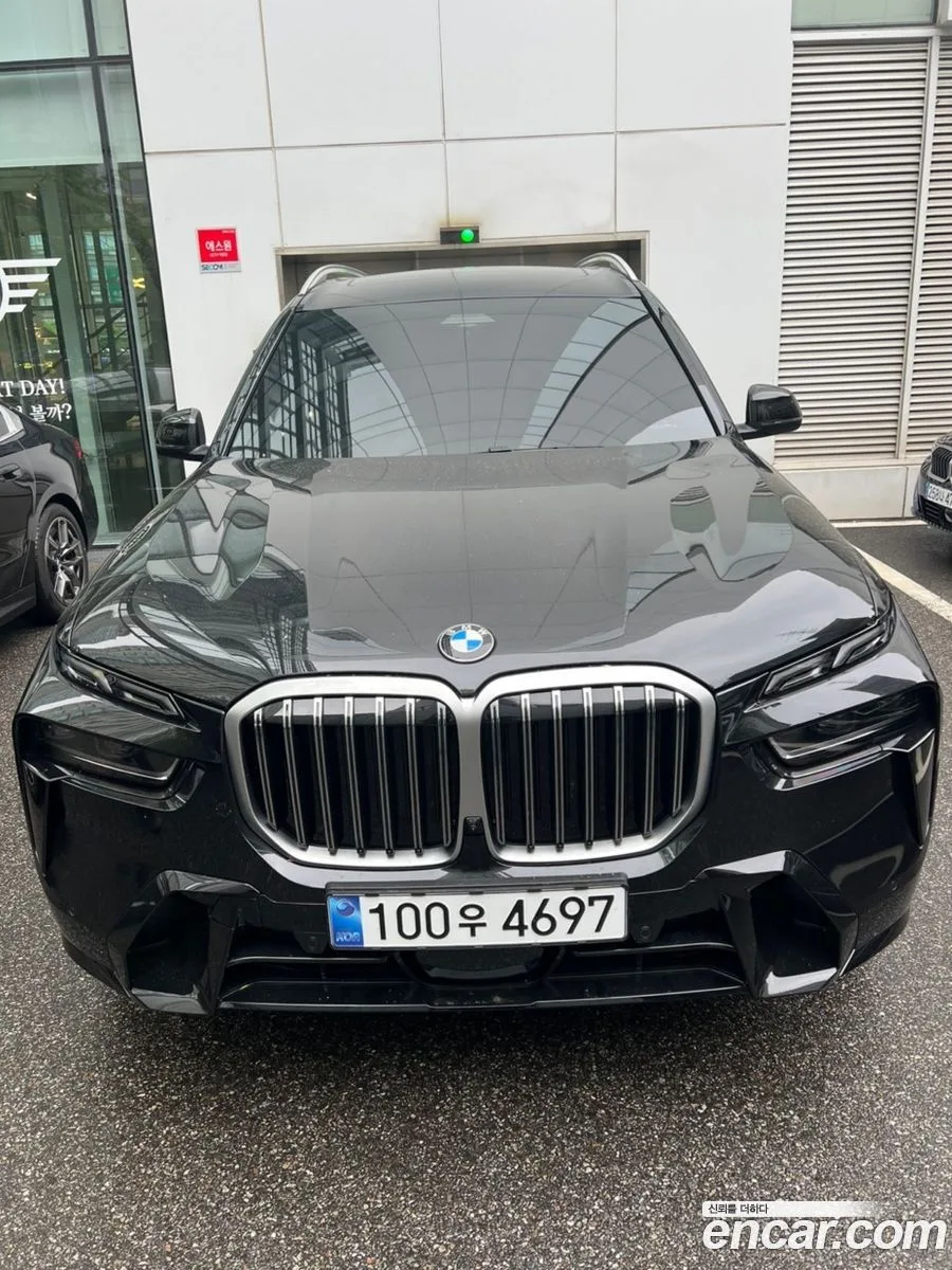 BMW X7 2025