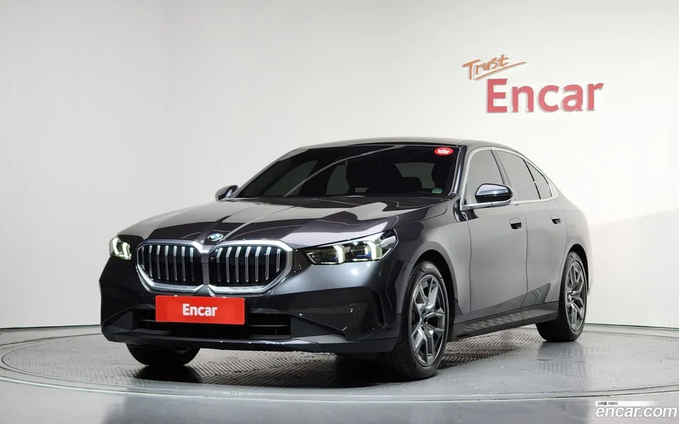 BMW 5 Series 2024
