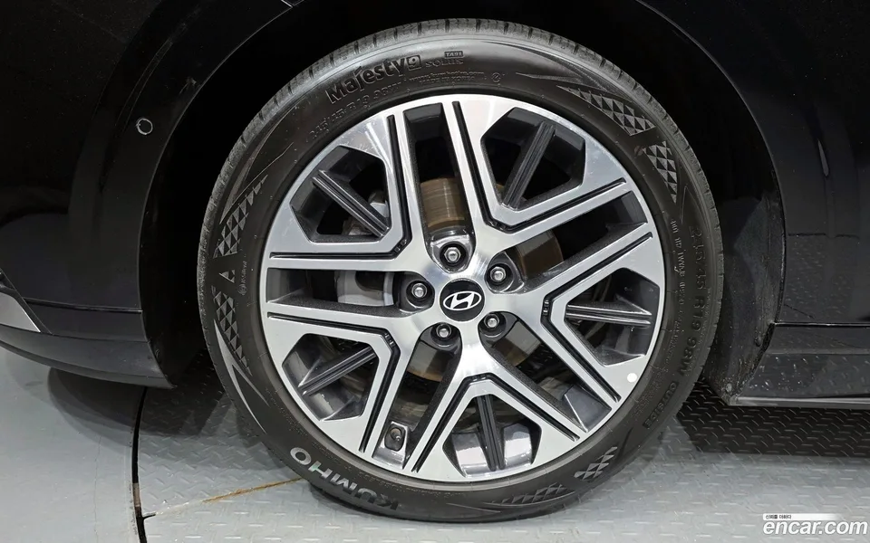 Hyundai Grandeur Hybrid 2024 — thumbnail 2