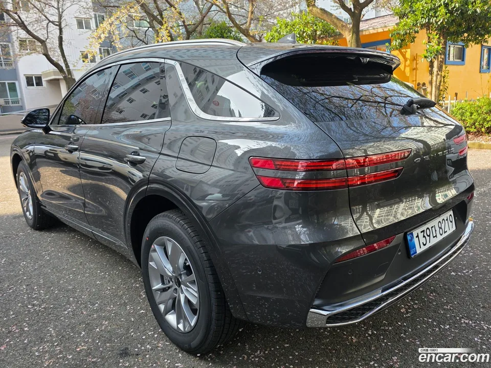 Genesis GV70 2.5T 2WD 2026 — thumbnail 4