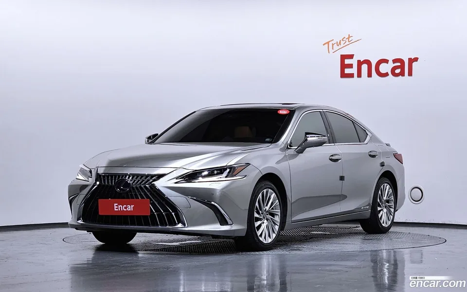 Lexus ES 300h 2022