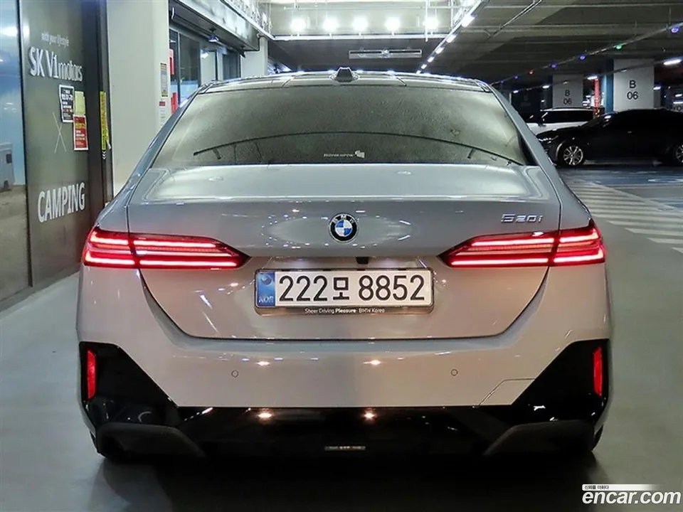 BMW 5 Series 520i M 2025 — thumbnail 5