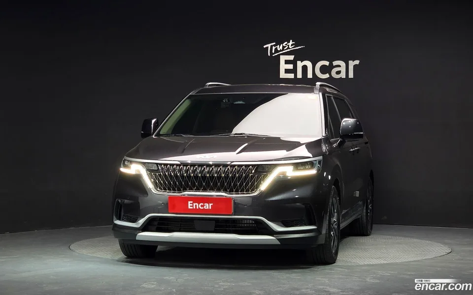 Kia Carnival 11 2023 — миниатюра 3