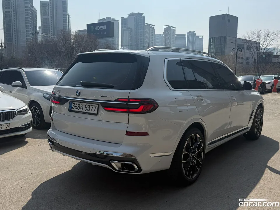 BMW X7 xDrive 40i M 7 2026 — thumbnail 4