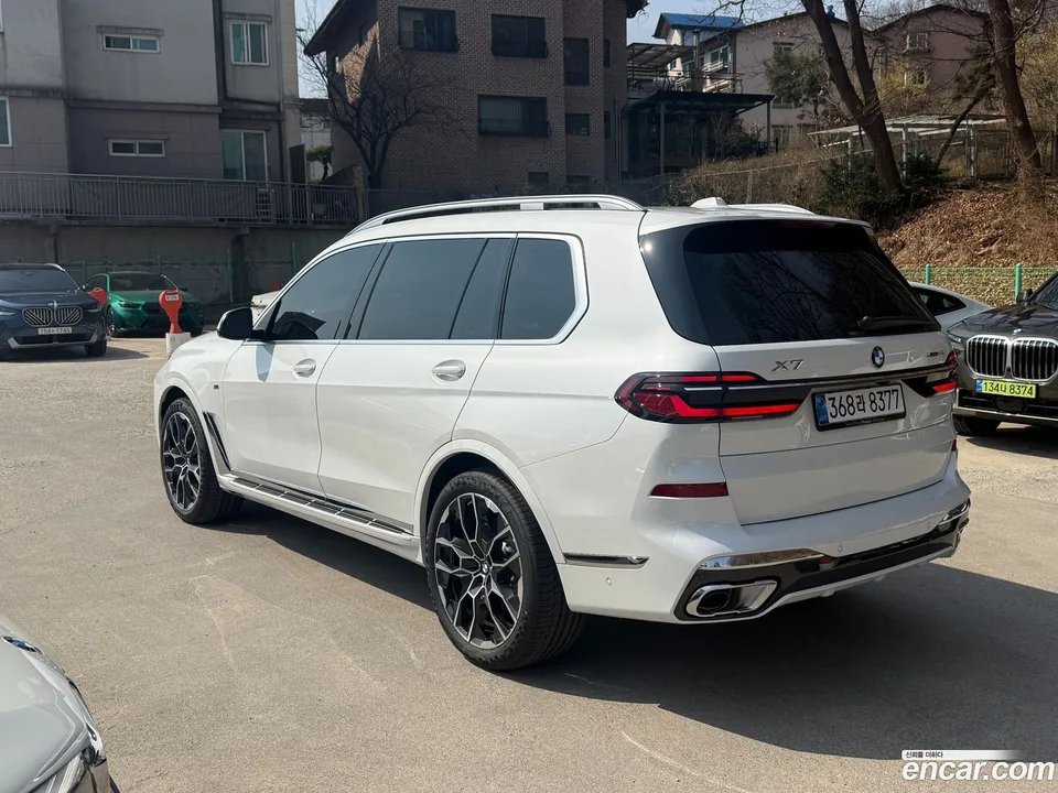 BMW X7 xDrive 40i M 7 2026 — thumbnail 5