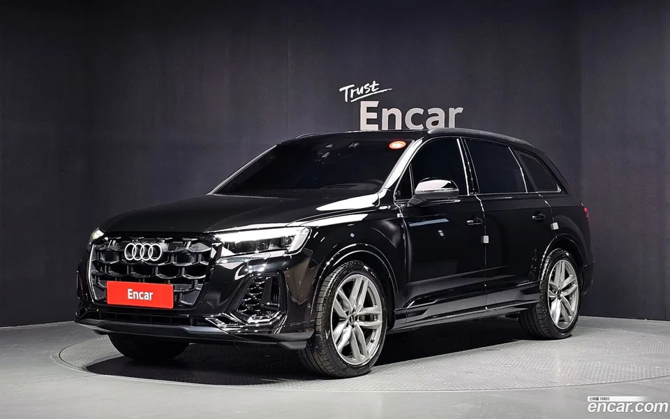 Audi Q7 (4M) 55 TFSI 2024 — photo 1, buy with delivery to Moscow