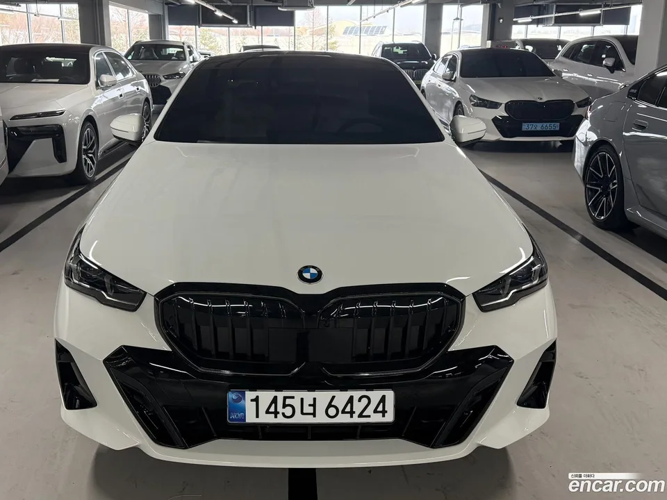 BMW 5 Series 520i M 2026 — thumbnail 4