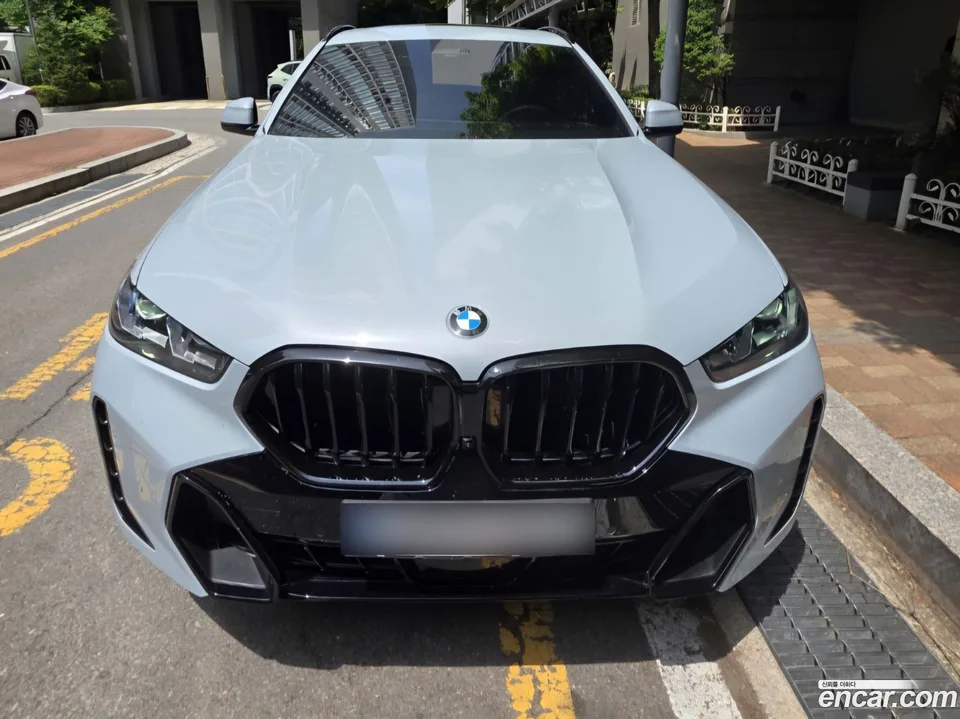 BMW X6 xDrive40i M 2026 — thumbnail 3
