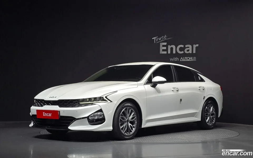 Kia K5 2.0 2022 — фото 1, купить с доставкой в Москву