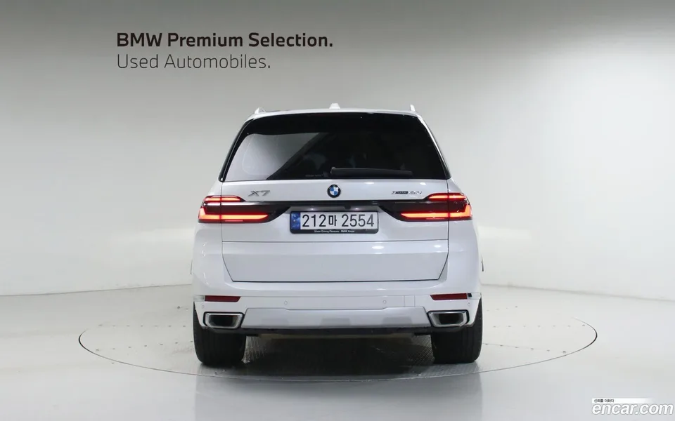 BMW X7 xDrive 40i 7 2023 — миниатюра 3