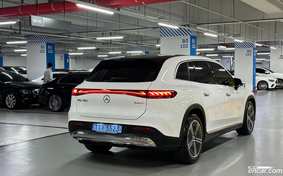 Mercedes-Benz EQS SUV EQS450 4MATIC 2023 — миниатюра 4