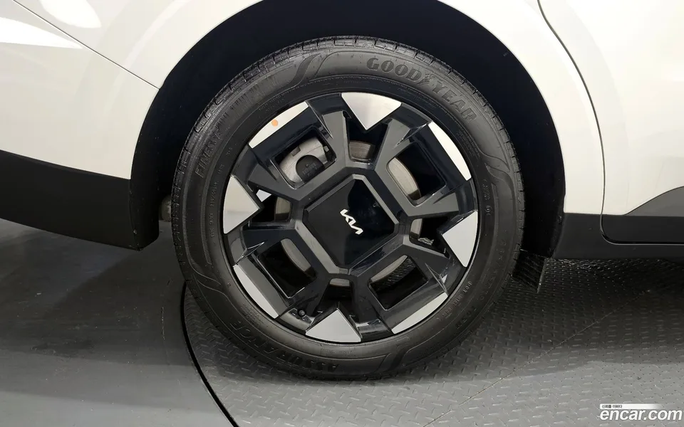 Kia Carnival HEV 9 2024 — thumbnail 5