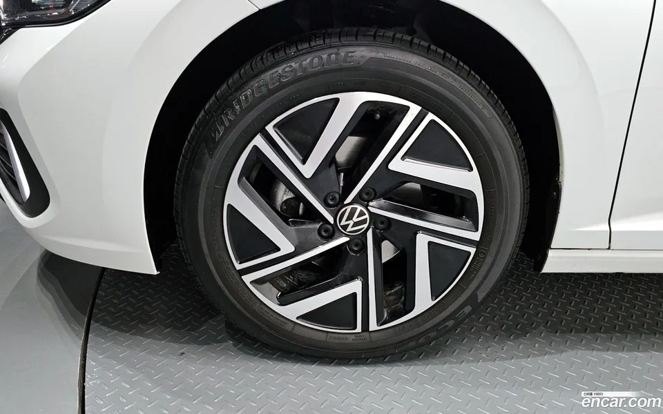 Volkswagen Jetta 1.5 TSI 2024 — thumbnail 2