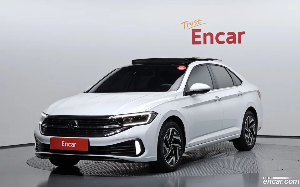 Volkswagen Jetta 1.5 TSI 2024 — photo 1, buy with delivery to Moscow