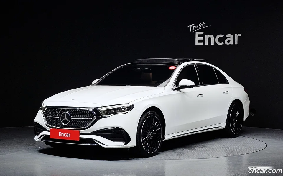 Mercedes-Benz E-Class 2024